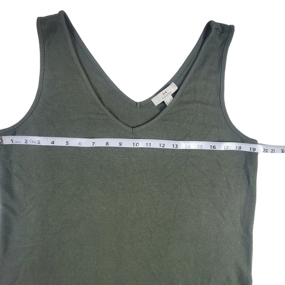Halston Green V Neck Knit Tank Top Woman's Size M - Picture 2 of 6